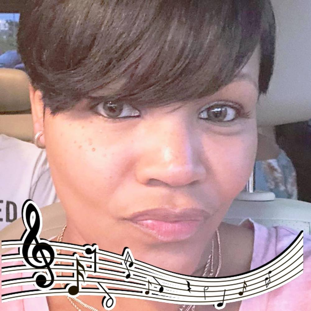 Meet your Posher, Ella